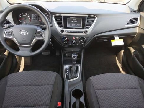 Used 2019 Hyundai Accent SE FWD image 13