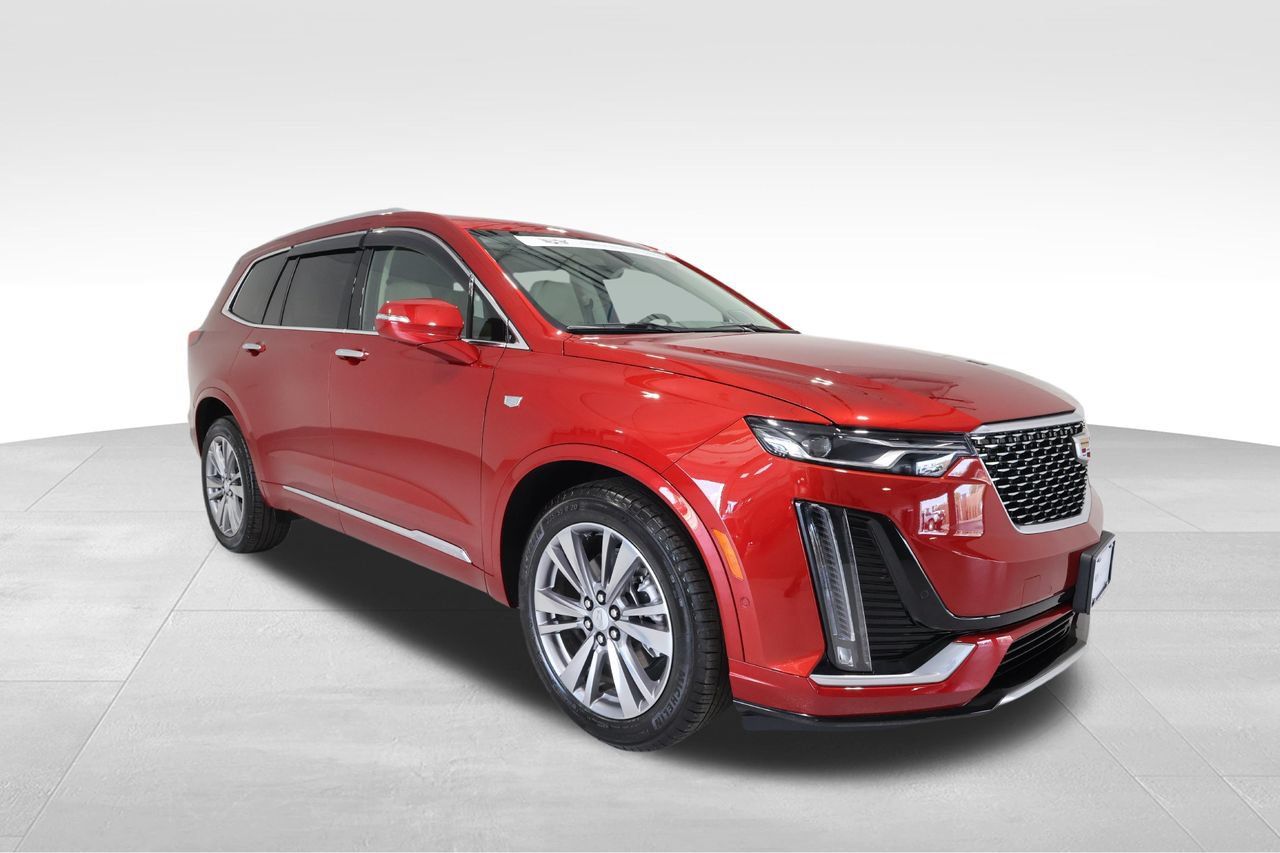 Used 2025 Cadillac XT6 Premium Luxury w/ Technology Package AWD/4WD image 6