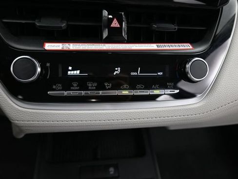Used 2026 Toyota Corolla Cross L FWD image 11