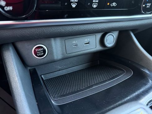 Certified 2023 Nissan Rogue S image 22