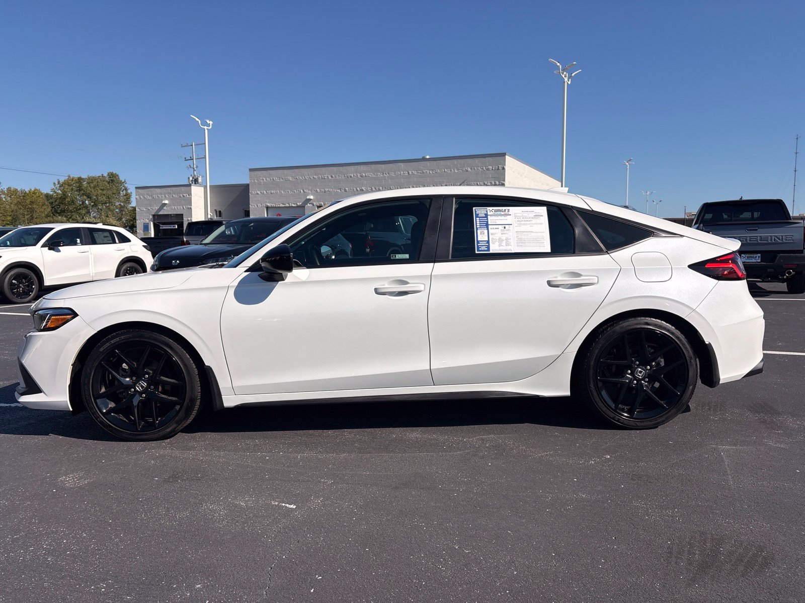 Used 2024 Honda Civic Sport image 3