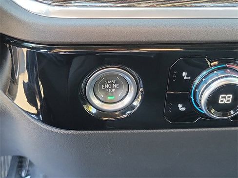 Used 2024 GMC Sierra 1500 Elevation image 29