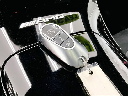 Used 2026 Mercedes-Benz GLC 43 AMG 4MATIC image 12