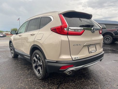 Used 2018 Honda CR-V Touring image 4