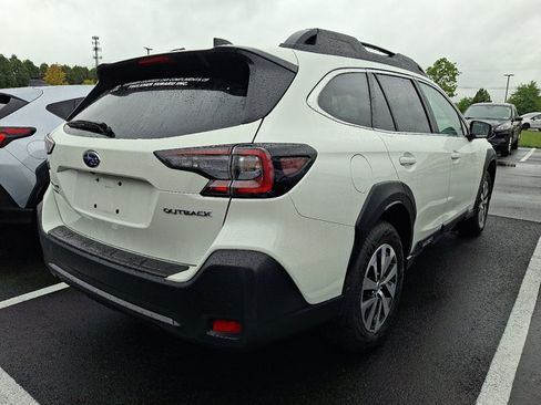 Certified 2025 Subaru Outback Premium AWD/4WD image 7
