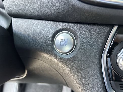 Used 2020 Hyundai Santa Fe Limited image 30