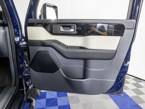 Used 2024 INEOS Grenadier Station Wagon AWD/4WD image 16