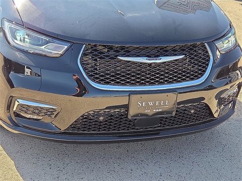 New 2026 Chrysler Pacifica Select image 7