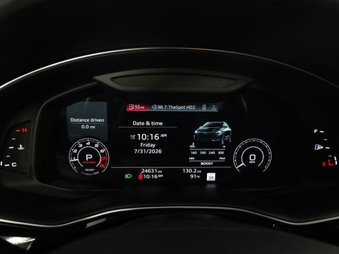 Used 2022 Audi RS Q8 AWD/4WD image 17