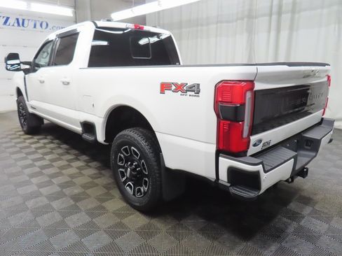 Used 2025 Ford F250 Platinum image 5