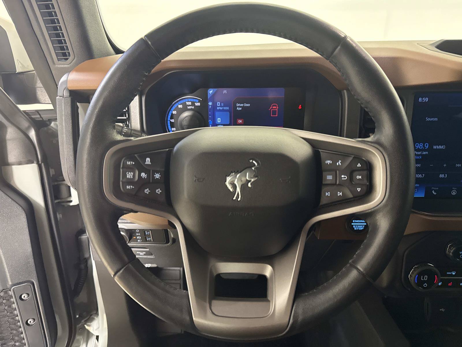 Used 2024 Ford Bronco Outer Banks AWD/4WD image 26