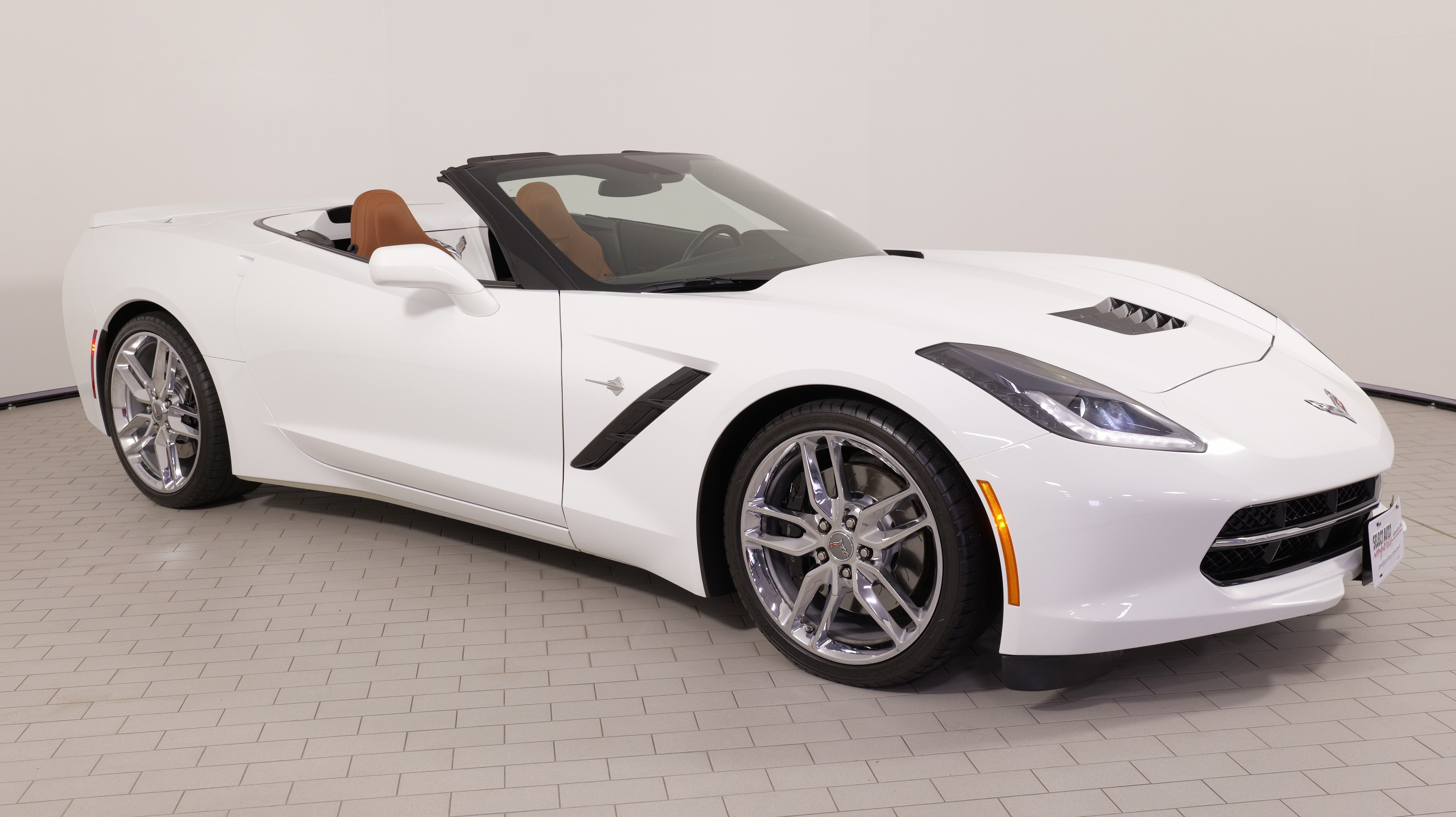 Used 2015 Chevrolet Corvette Stingray Convertible w/ 2LT Preferred Equipment Group RWD image 9