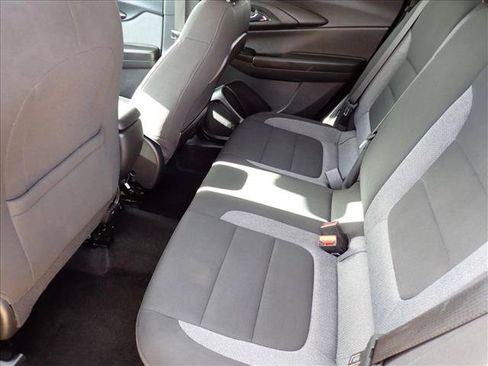 Used 2023 Chevrolet TrailBlazer LT w/ Convenience Package AWD/4WD image 9