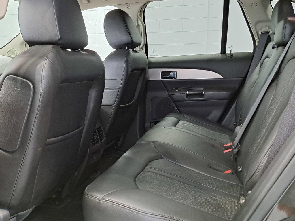 Used 2015 Lincoln MKX AWD image 23