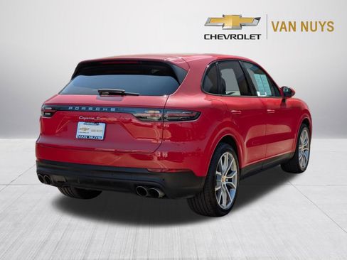Used 2021 Porsche Cayenne S AWD/4WD image 5