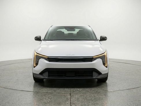 Used 2025 Kia K4 FWD image 2