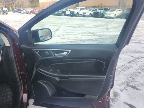 Used 2023 Ford Edge Titanium w/ Class II Trailer Tow Package image 10