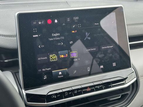 Used 2023 Jeep Compass Limited image 24