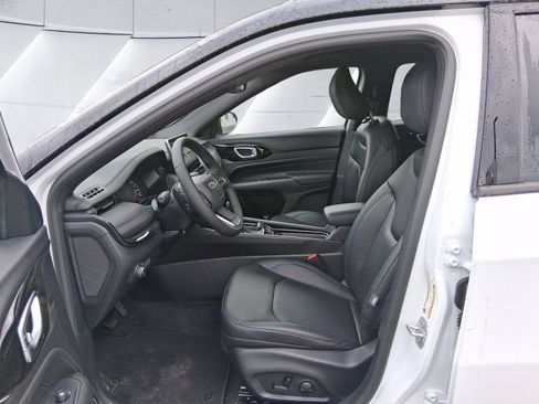 New 2026 Jeep Compass Limited image 10