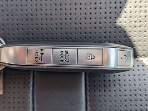 Used 2025 Kia Sorento X-Line EX AWD/4WD image 32