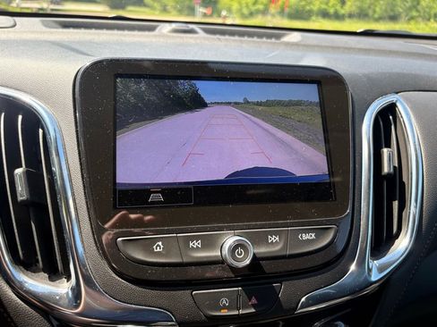 Used 2024 Chevrolet Equinox Premier w/ LPO, Floor Liner Package FWD image 5