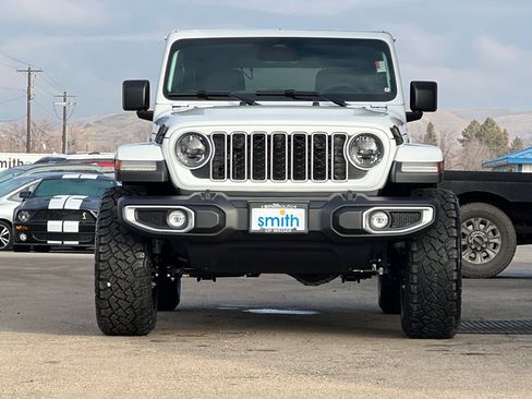 New 2026 Jeep Wrangler Unlimited Sahara AWD/4WD image 3