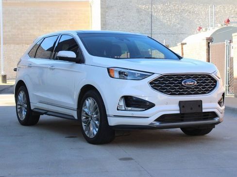 Used 2020 Ford Edge Titanium w/ Equipment Group 301A image 2