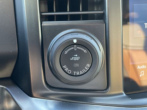 New 2025 Ford F250 King Ranch w/ Chrome Package image 23