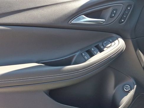 Used 2026 Buick Encore GX Avenir w/ Avenir Technology Package AWD/4WD image 21