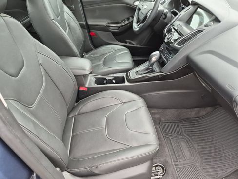 Used 2018 Ford Focus Titanium FWD image 23