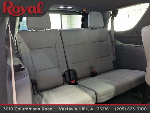 Used 2023 GMC Yukon SLT image 11