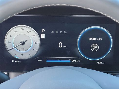 Certified 2025 Hyundai Elantra SEL image 29