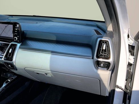 Used 2021 Kia Sorento SX image 22