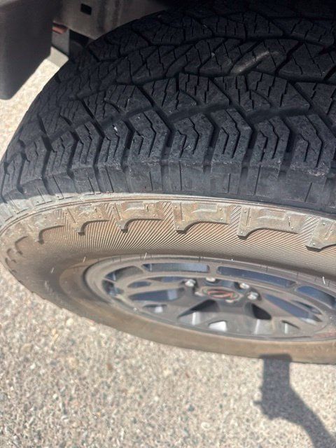 Certified 2025 Nissan Frontier PRO-4X AWD/4WD image 8