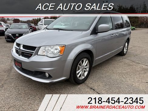 Used 2020 Dodge Grand Caravan SXT image 1