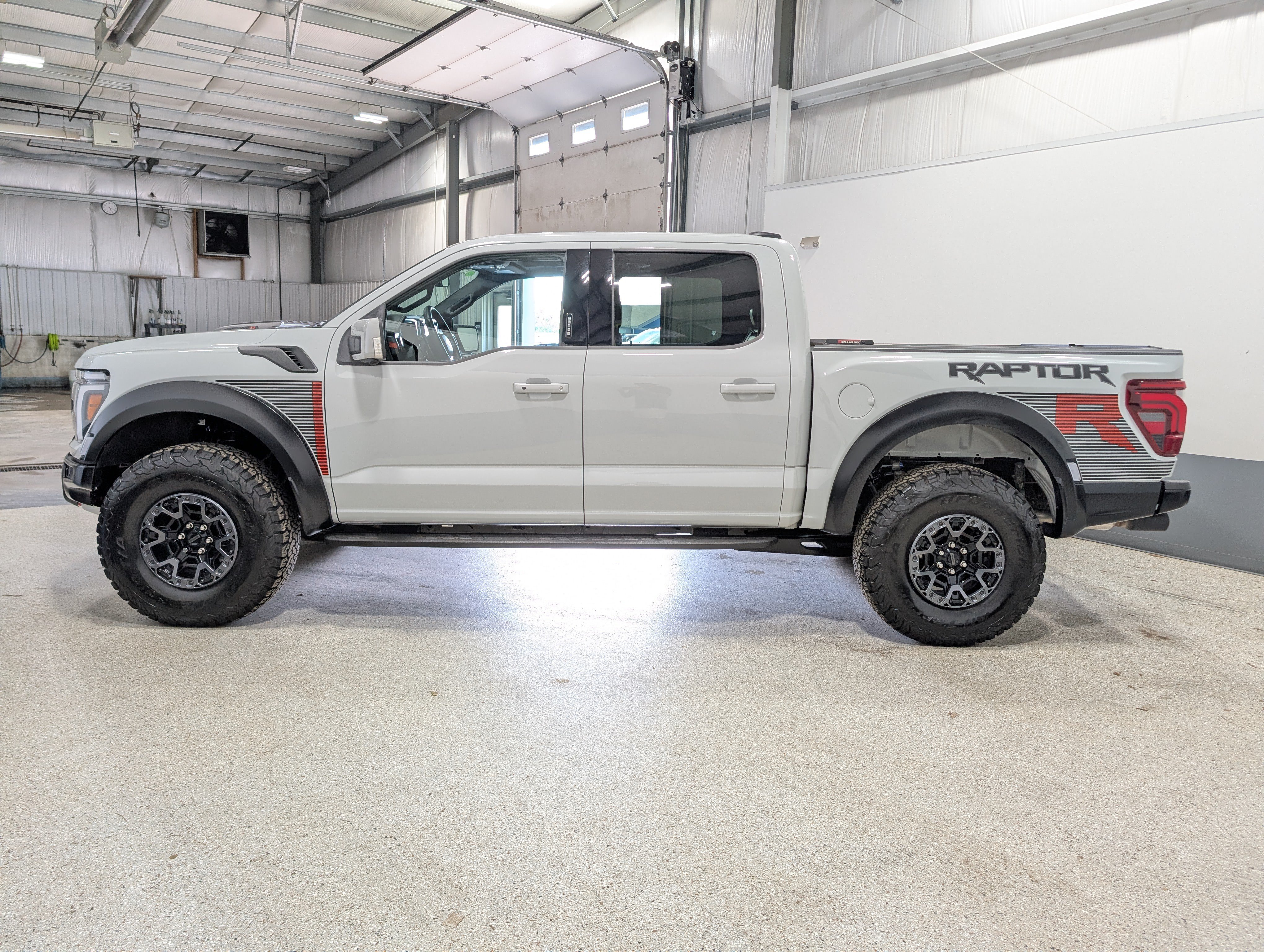 Used 2024 Ford F150 Raptor w/ Equipment Group 803A Raptor R AWD/4WD image 6