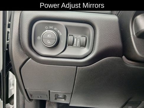 Used 2024 RAM 3500 Laramie w/ Towing Technology Group image 28