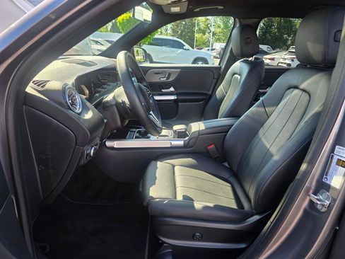 Used 2023 Mercedes-Benz GLB 250 image 13