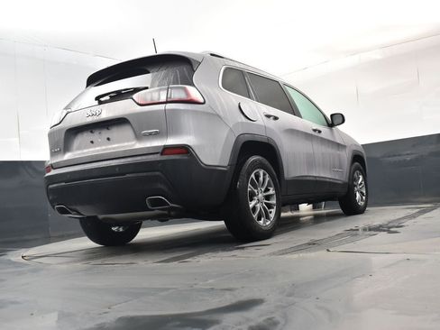 Used 2019 Jeep Cherokee Latitude Plus w/ Cold Weather Group image 27