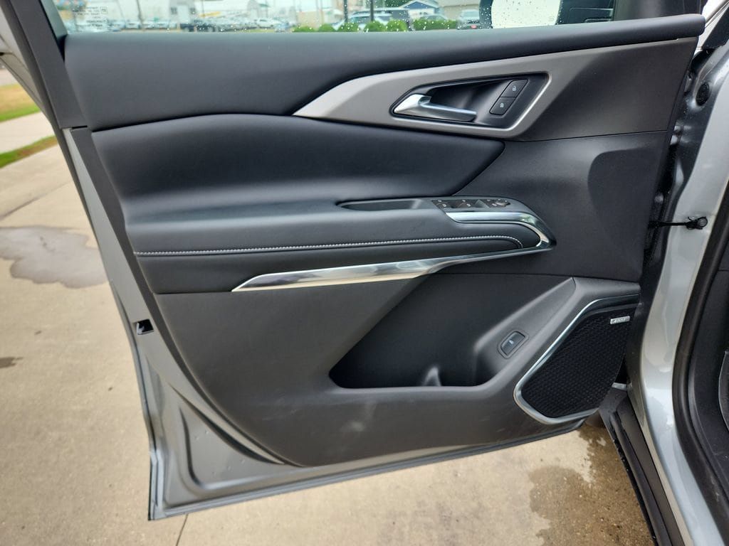 New 2026 Chevrolet Traverse LT w/ Enhanced Driving Package AWD/4WD image 13