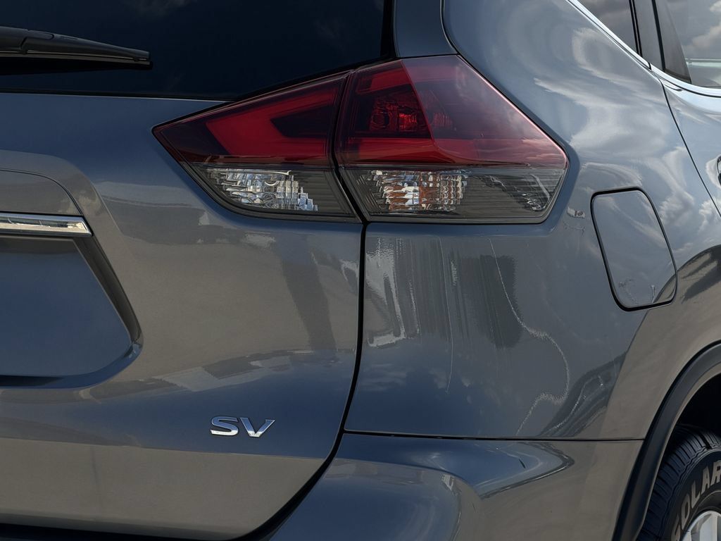 Used 2019 Nissan Rogue SV FWD image 14