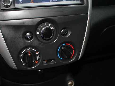 Used 2019 Nissan Versa SV image 16