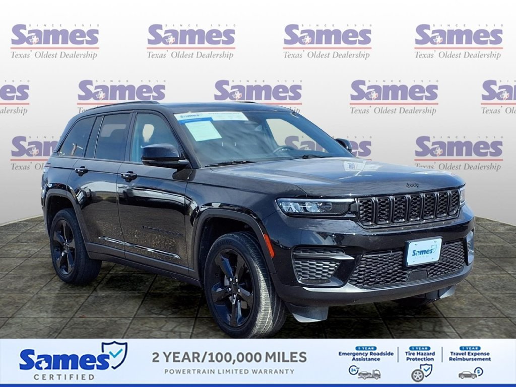 Used 2024 Jeep Grand Cherokee Altitude RWD image 1