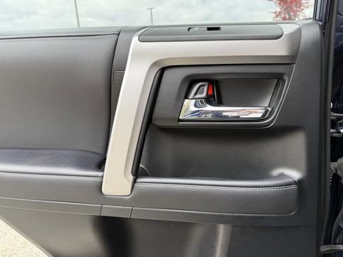 Used 2023 Toyota 4Runner TRD Sport image 28