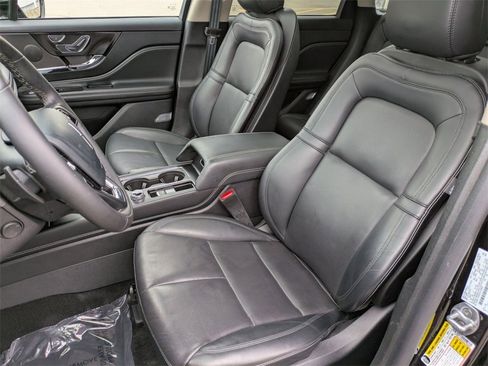 Certified 2025 Lincoln Corsair AWD w/ Equipment Group 101A image 12