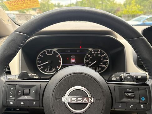 Used 2023 Nissan Rogue SL w/ SL Premium Package FWD image 25