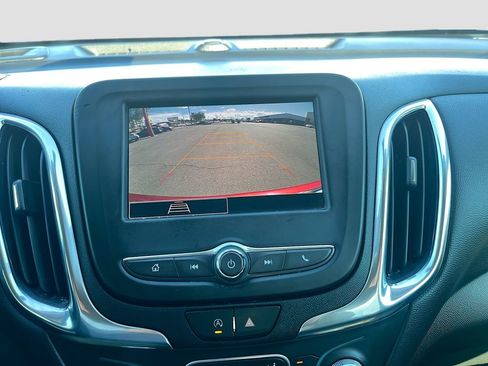 Used 2023 Chevrolet Equinox LT FWD image 13