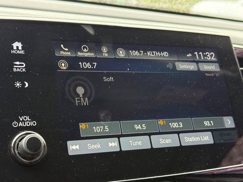 Used 2019 Honda Pilot Touring image 18
