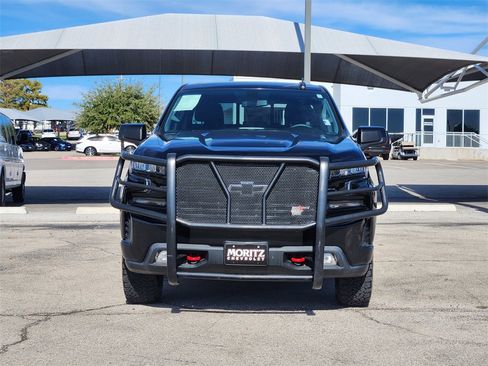 Used 2019 Chevrolet Silverado 1500 LT Trail Boss image 2