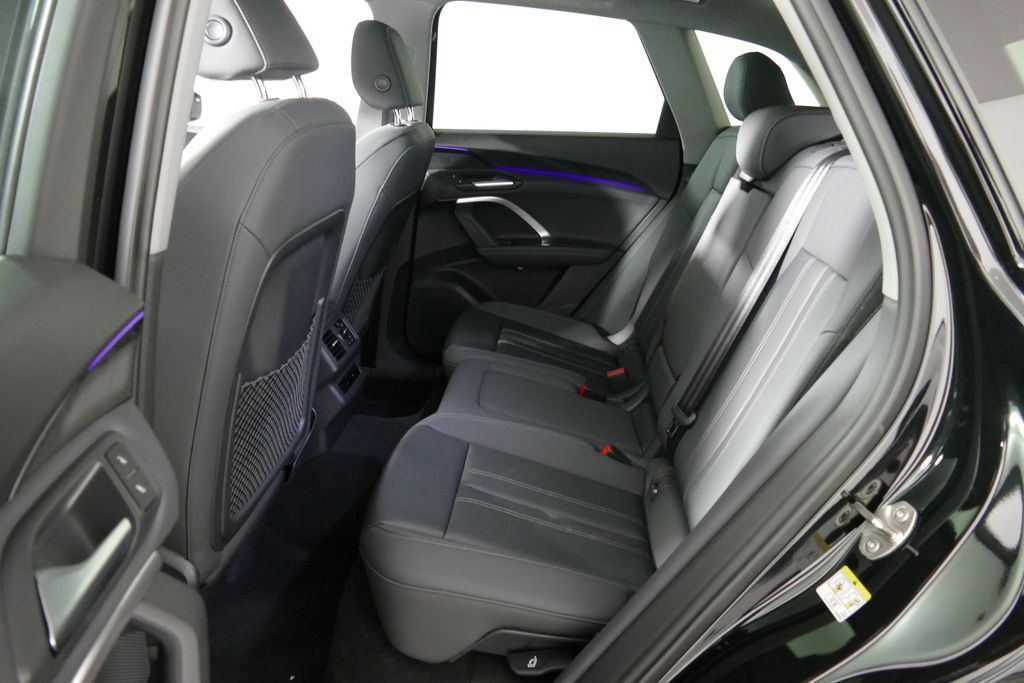 Certified 2025 Audi Q5 Premium w/ Convenience Package AWD/4WD image 31